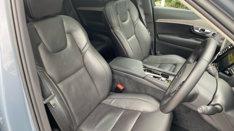 Volvo XC90 2.0 B5P Ultimate Dark 5dr AWD Geartronic Petrol Estate